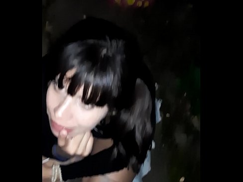 ❤️ 在街上膨胀的阴茎,以换取糖果 ❤❌ Sex video❌❤